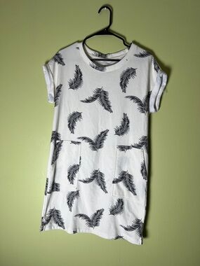 Lou & Grey White Top with Black Palm Motif